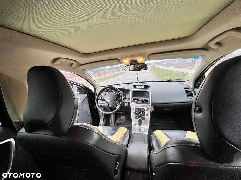 Volvo XC 60 - 4