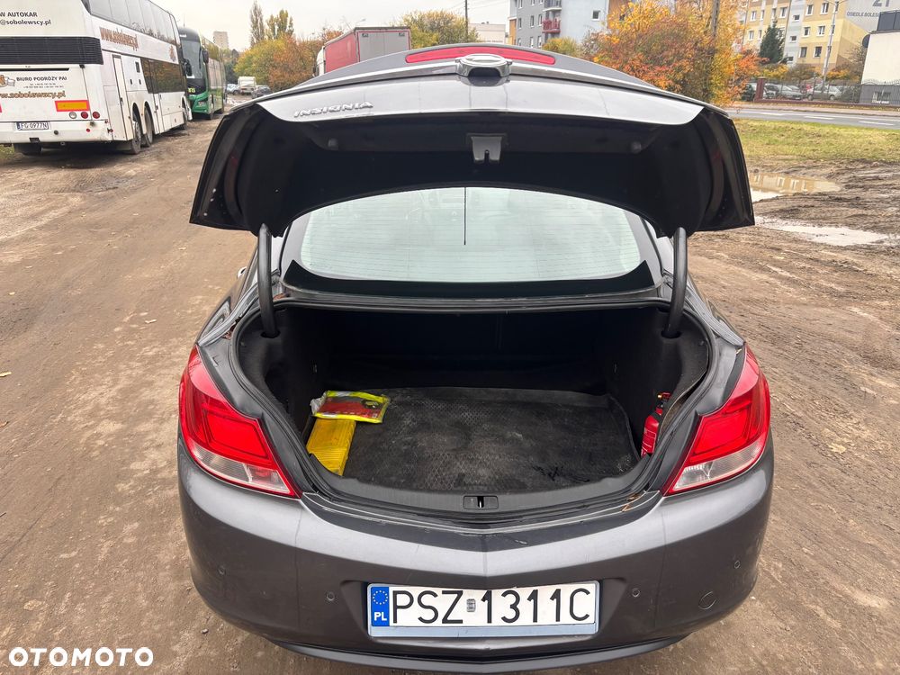 Opel Insignia 1.6 - 16