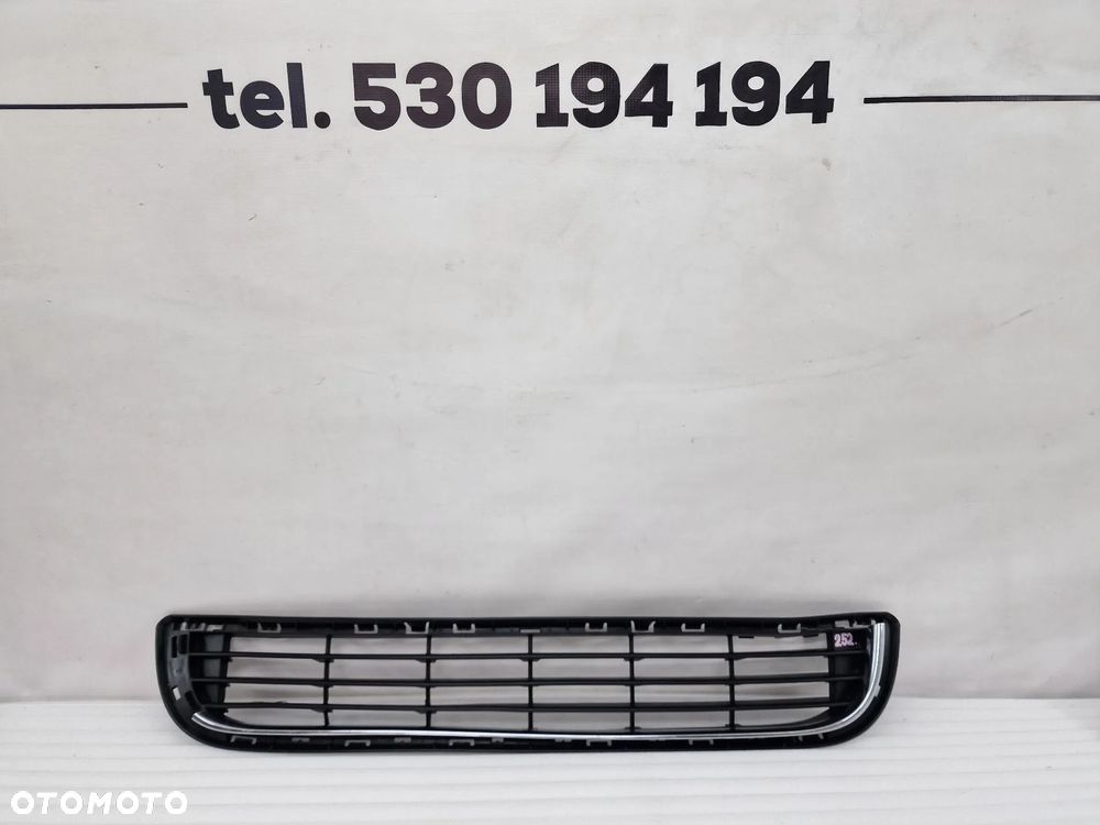CITROEN BERLINGO / PEUGEOT PARTNER III 12-15 KRAKA ŚRODKOWA ZDERZAKA PRZEDNIEGO , NR 9677603677 , NR AUKCJI K252 - 1