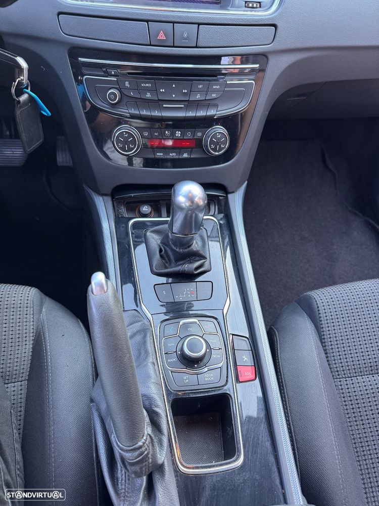 Peugeot 508 SW e-HDi FAP 110 EGS6 Access - 29
