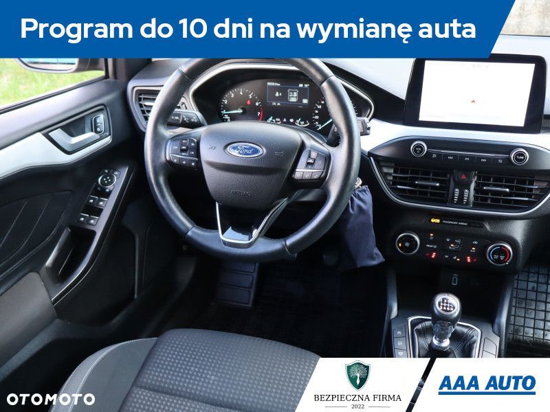 Ford Focus SW - 9