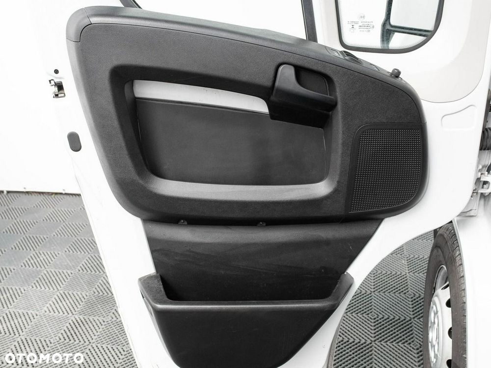 Opel Movano - 7