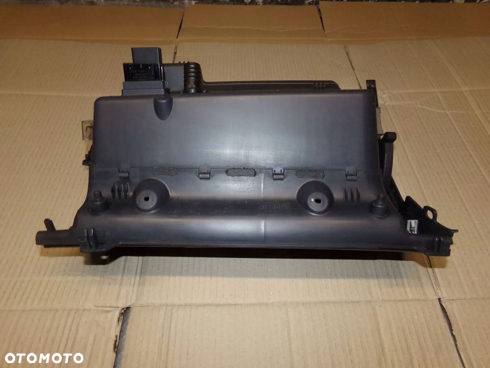 SCHOWEK PASAŻERA VW TOURAN 06R - 3