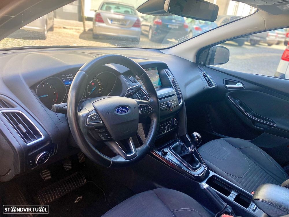 Ford Focus SW 1.5 TDCi Titanium - 14