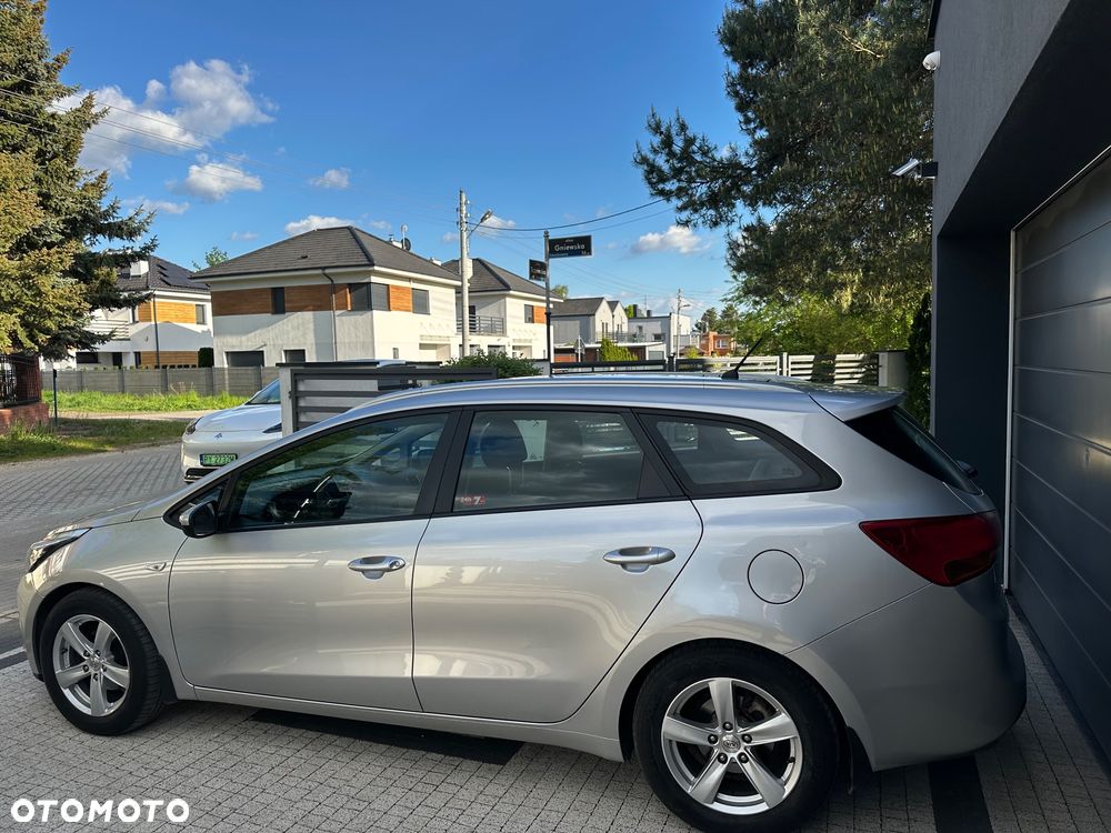 Kia Ceed 1.4 L - 13