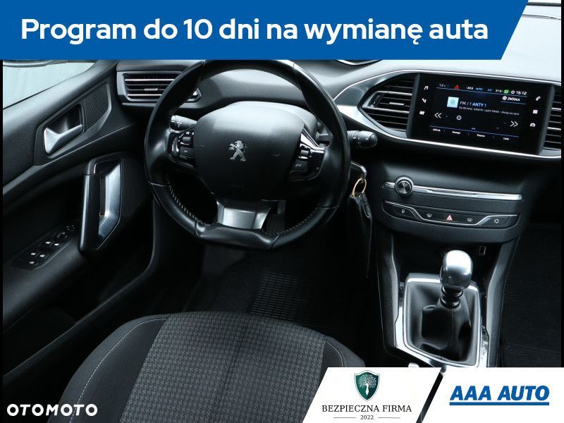 Peugeot 308 - 8