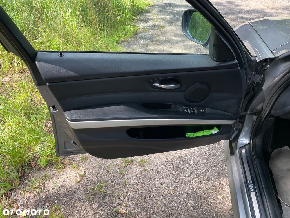 BMW Seria 3 - 12