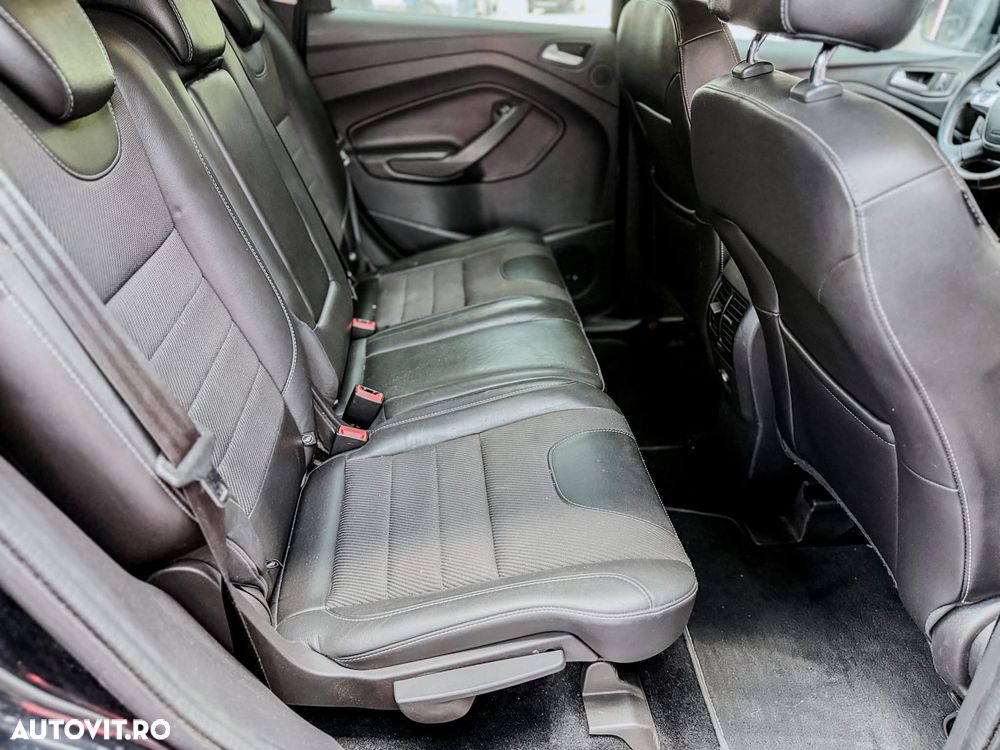 Ford Kuga - 23