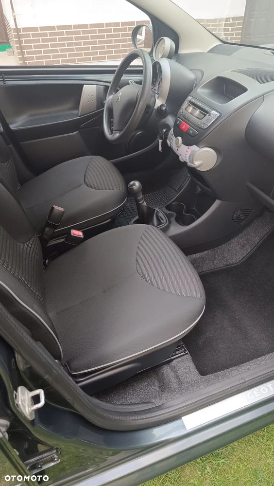 Peugeot 107 1.0 Active - 18