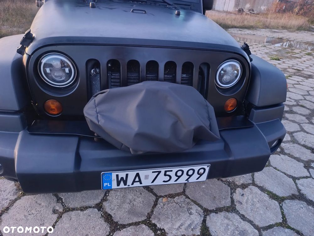 Jeep Wrangler - 10