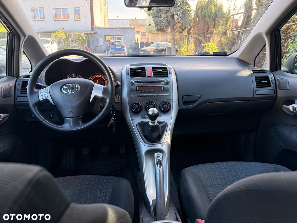 Toyota Auris 2.0 D-4D Premium - 9