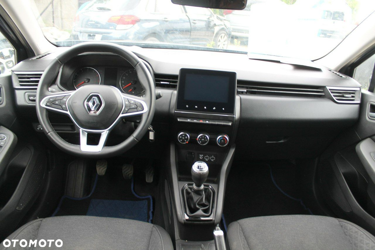 Renault Clio - 11