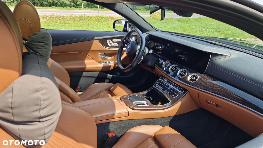 Mercedes-Benz Klasa E 220 d Coupe 4-Matic AMG - 24
