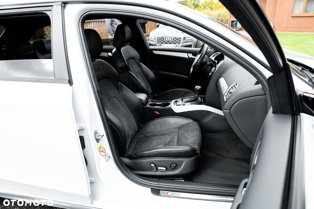 Audi A4 Avant 2.0 TFSI Quattro S tronic - 24