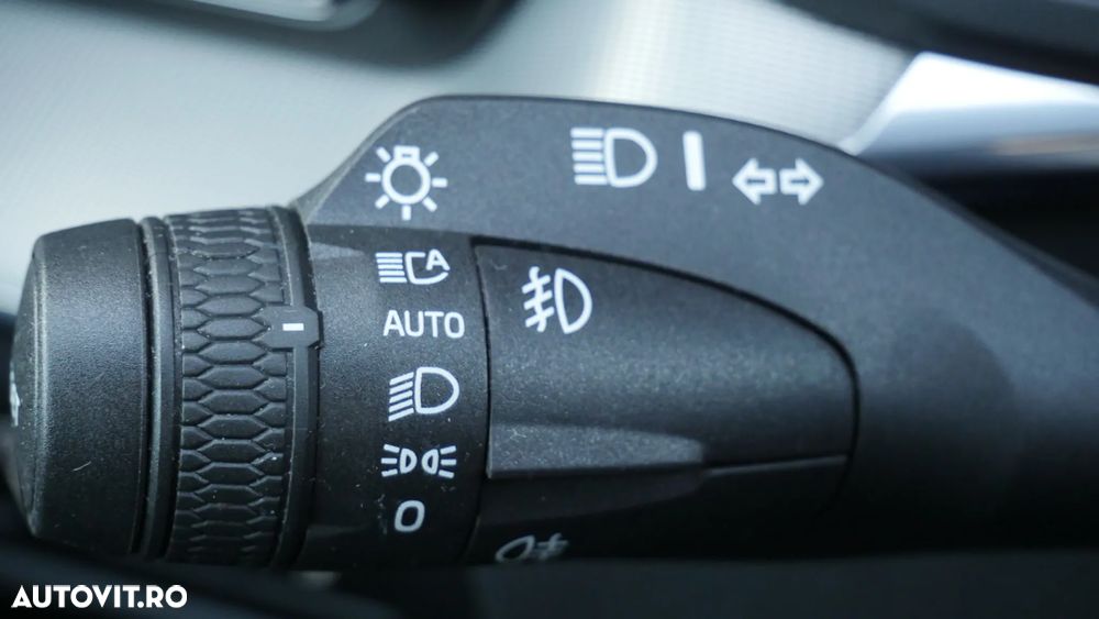 Volvo XC 60 T6 AWD Recharge Geartronic RDesign - 37