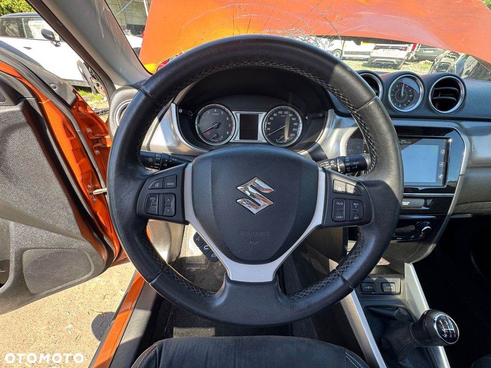 Suzuki Vitara - 24