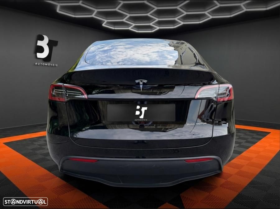 Tesla Model Y Long Range Tração Integral - 14