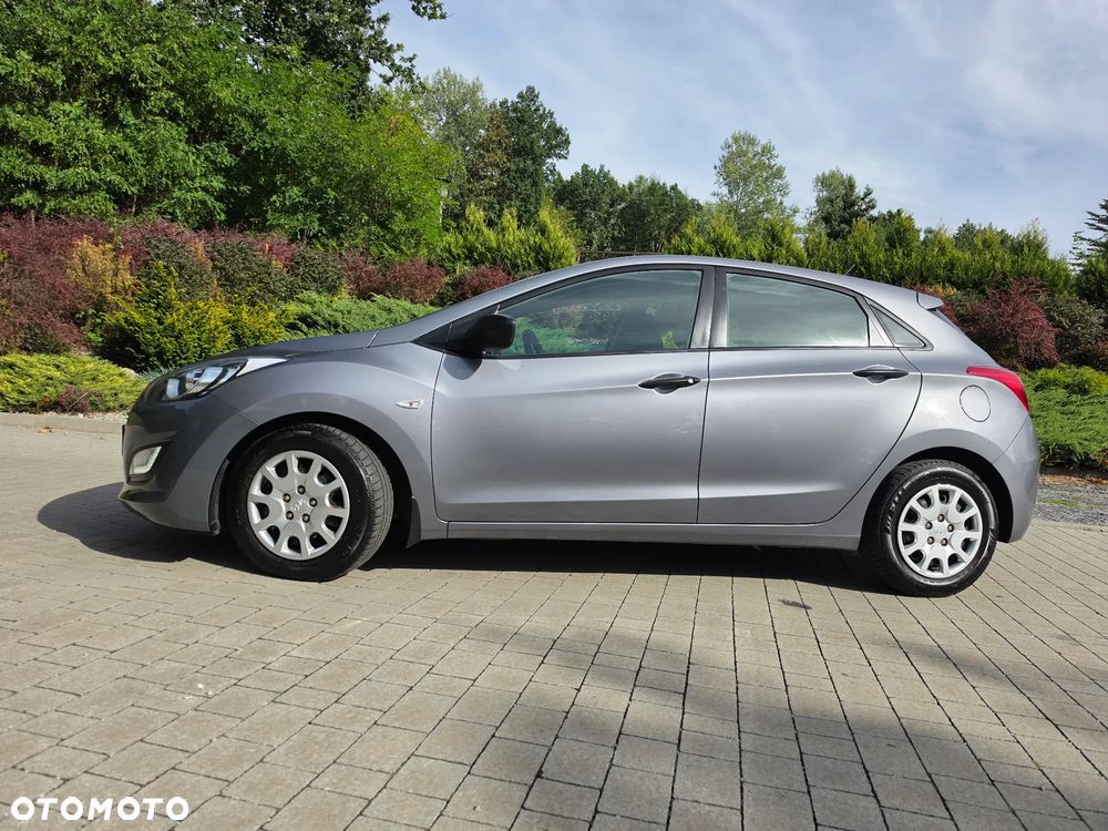 Hyundai i30 blue 1.4 Classic - 27