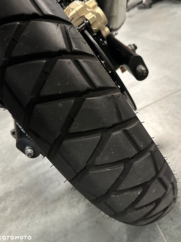 Royal Enfield Himalayan - 10