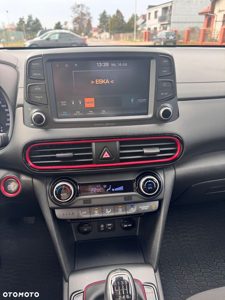 Hyundai Kona - 16