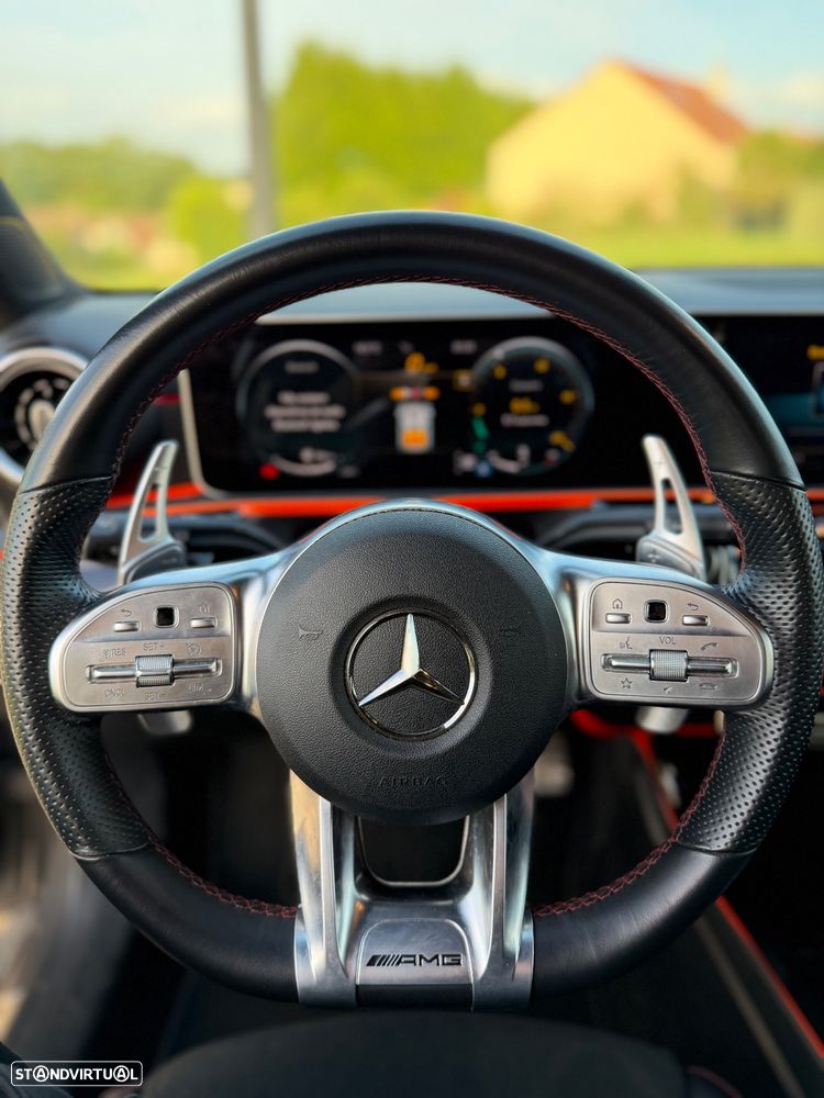 Mercedes-Benz A 180 d 7G-DCT AMG Line - 43
