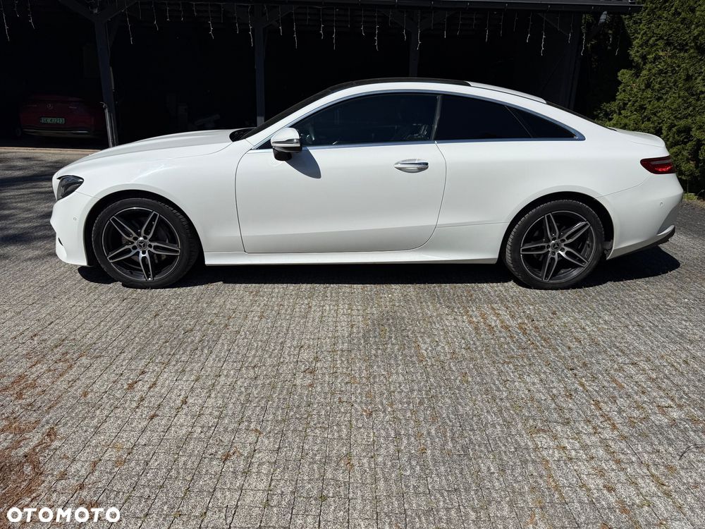Mercedes-Benz Klasa E 220 d 4-Matic 9G-TRONIC - 13