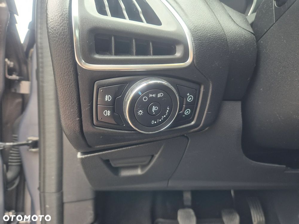 Ford Focus 1.6 TI-VCT Titanium - 25