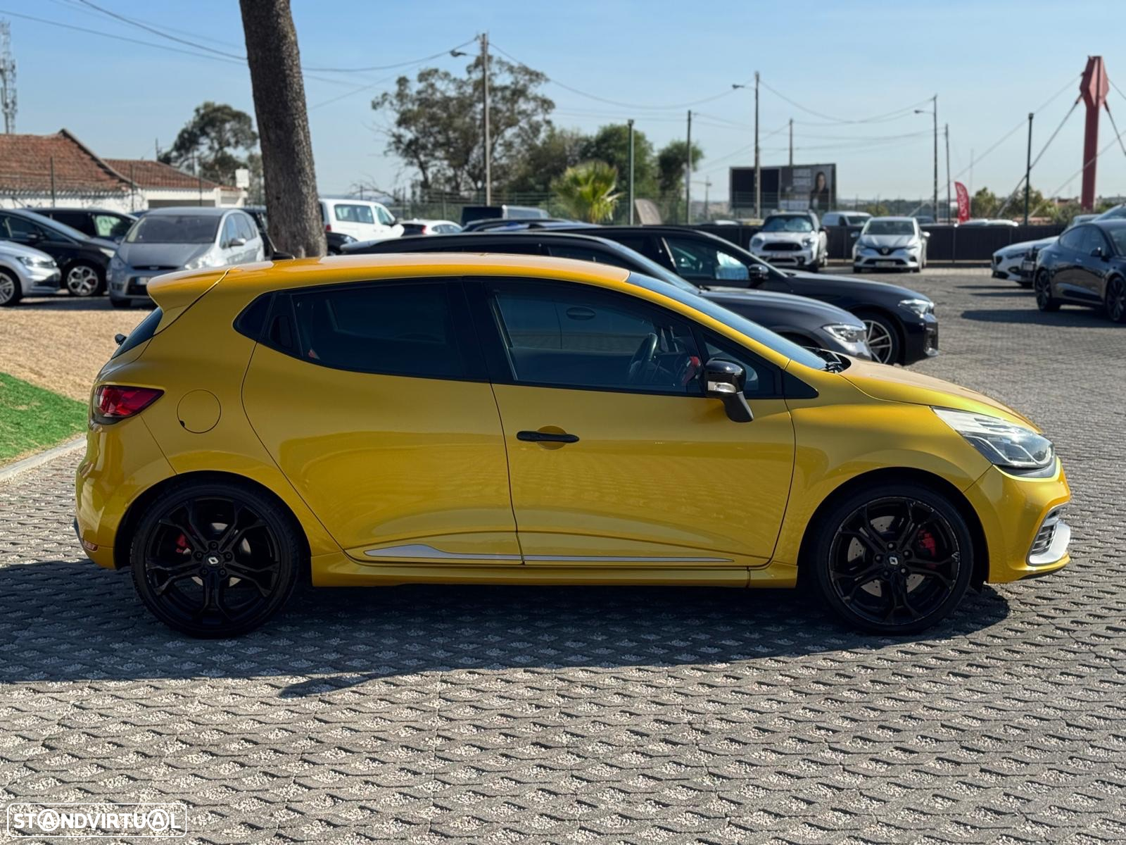 Renault Clio 1.6 T RS EDC - 3