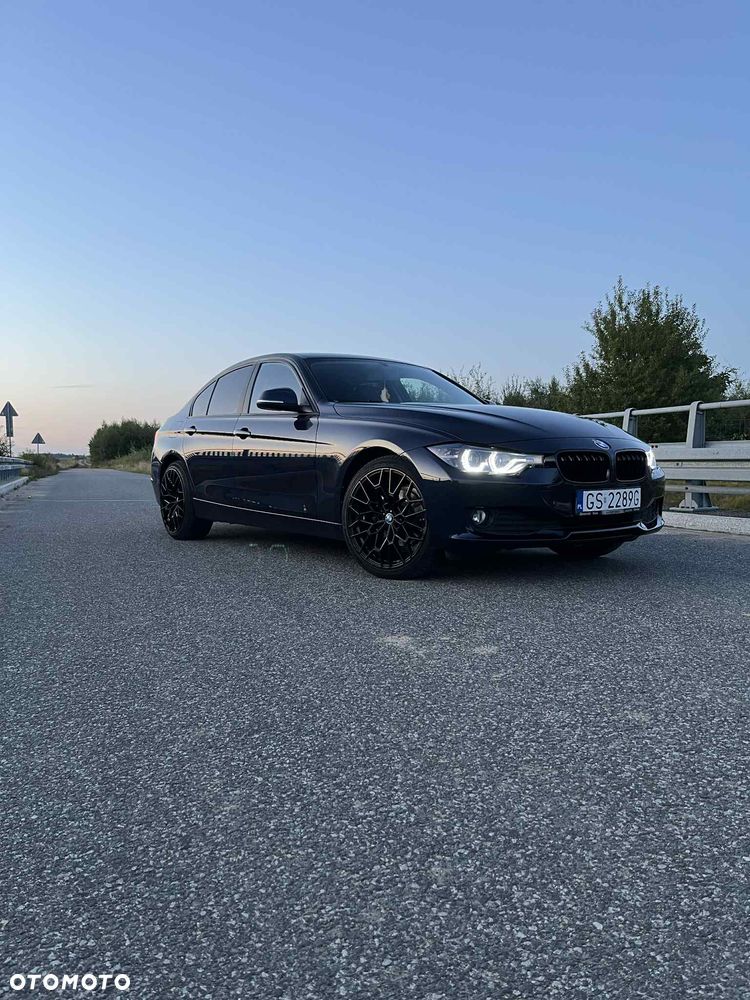 BMW Seria 3 316i Sport Line - 3