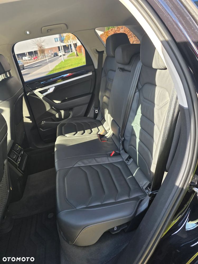 Volkswagen Touareg - 7