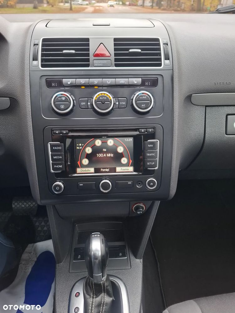 Volkswagen Touran 1.6 TDI DPF BlueMotion Technology DSG MATCH - 18