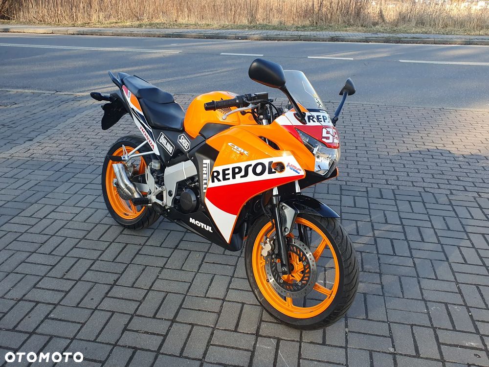 Honda CBR - 12