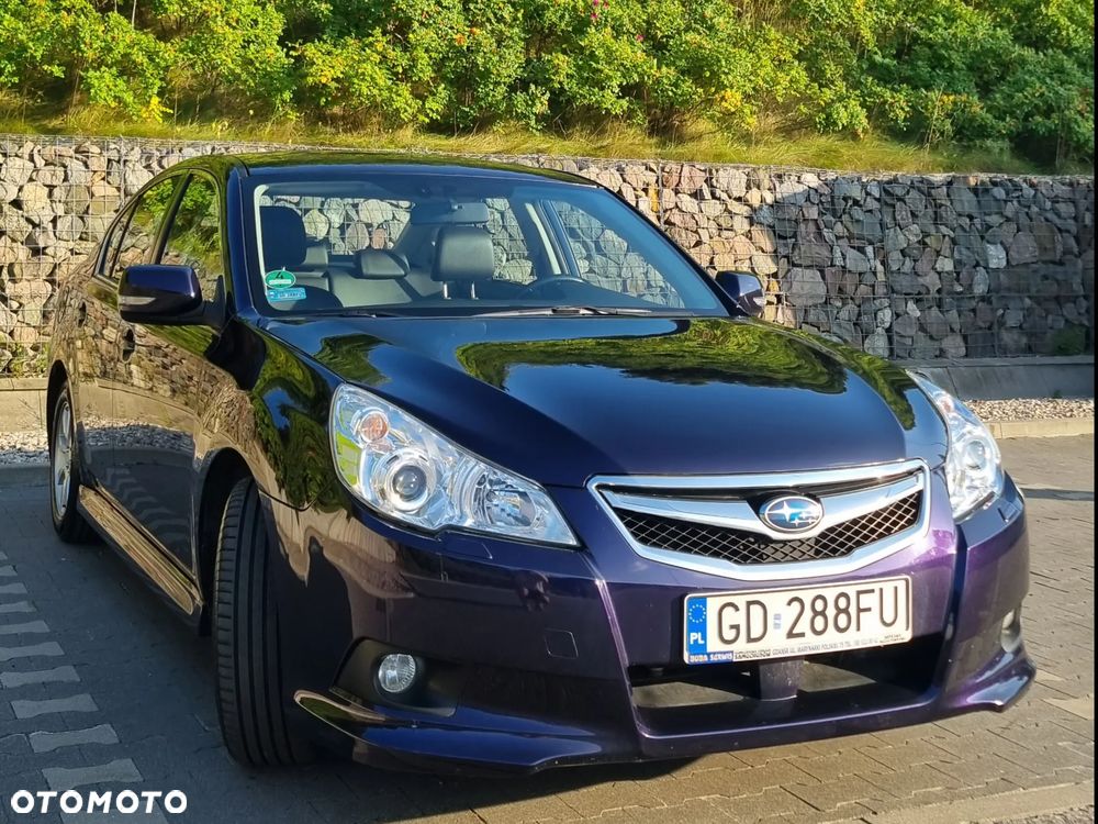 Subaru Legacy 2.0i Comfort Navi - 2