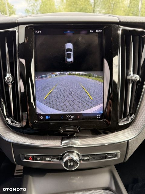 Volvo XC 60 B5 D AWD Geartronic RDesign - 27