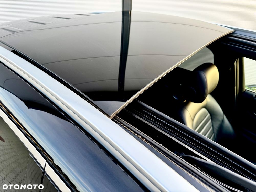 Mercedes-Benz GLC - 12