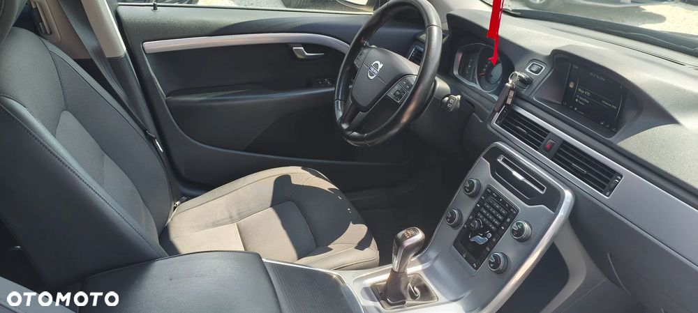Volvo V70 D4 Momentum - 34
