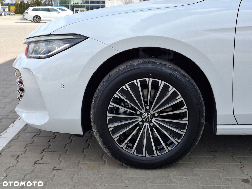 Volkswagen Passat Variant 1.5 TSI EVO Elegance DSG - 4