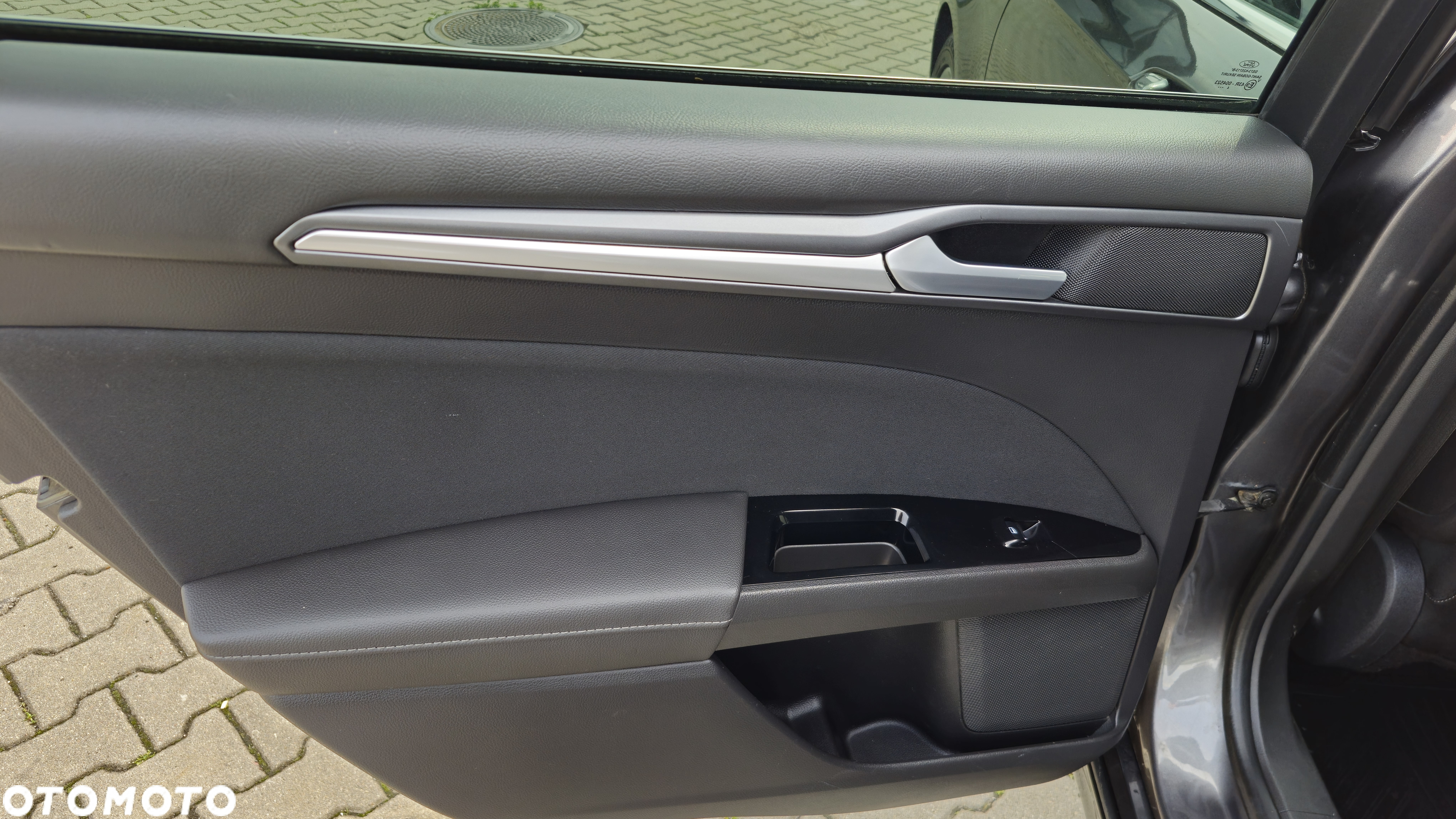 Ford Mondeo 2.0 TDCi Titanium - 23