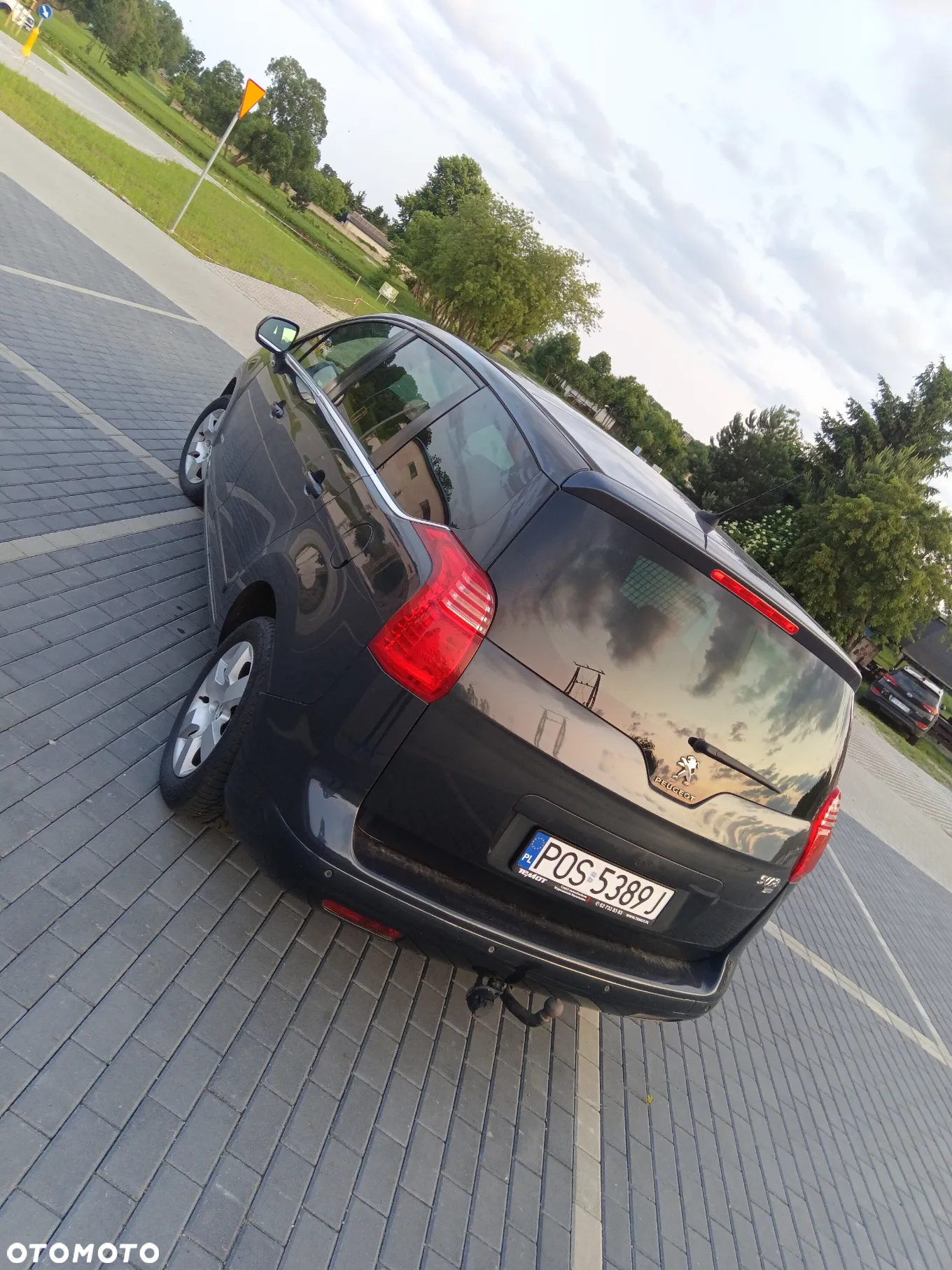 Peugeot 5008 - 5