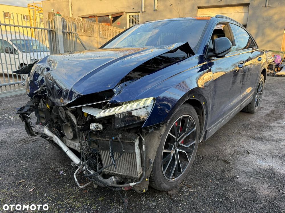 Audi Q8 - 7