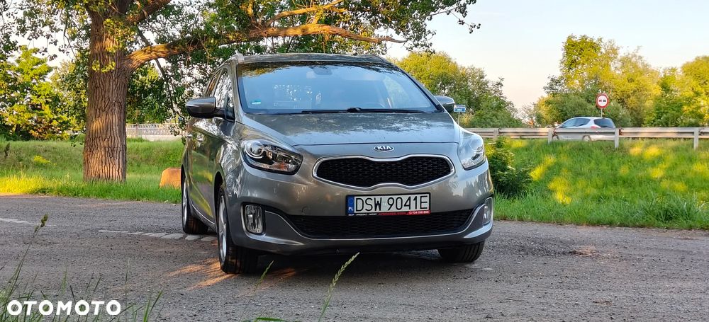 Kia Carens 1.6 GDI Dream-Team Edition - 9