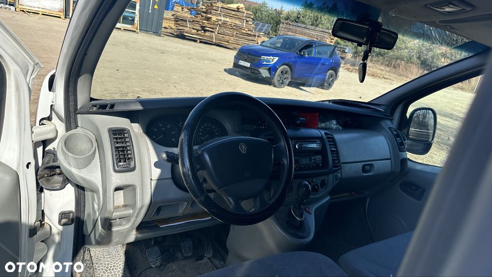 Renault Trafic - 3
