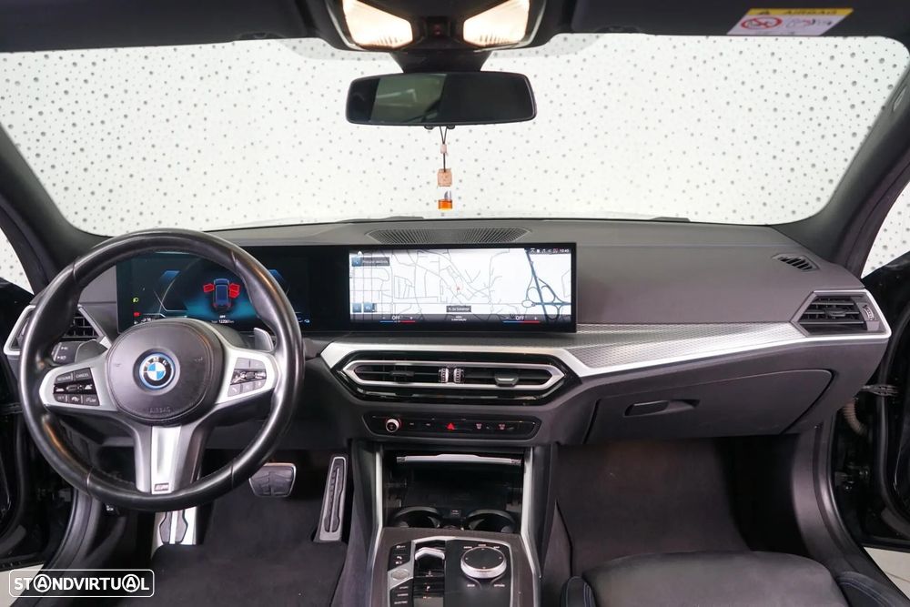 BMW 330 e iPerformance Sport Line - 17