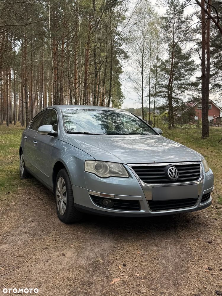 Volkswagen Passat 1.6 FSI Automatik Comfortline - 1