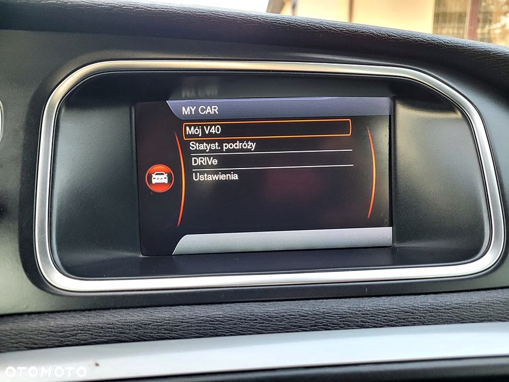 Volvo V40 Cross Country D2 Momentum - 30