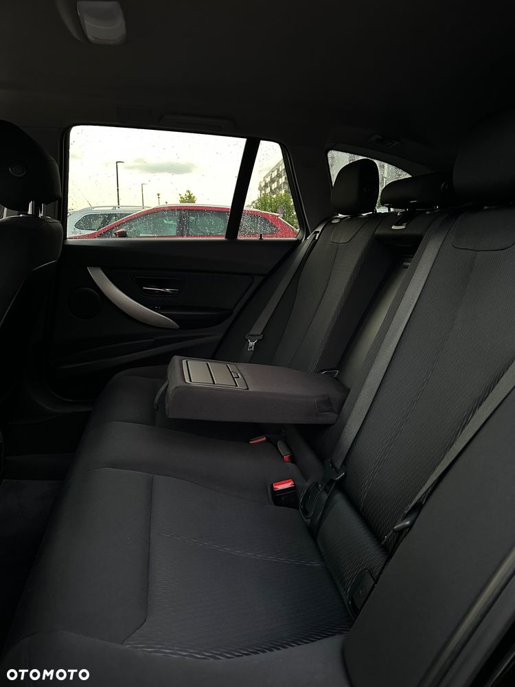 BMW Seria 3 - 28