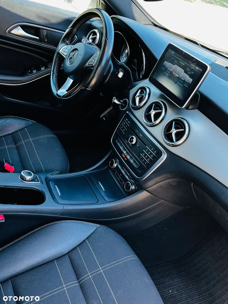 Mercedes-Benz CLA 200 (CDI) d 4Matic 7G-DCT - 7