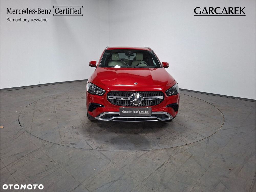 Mercedes-Benz GLA - 7