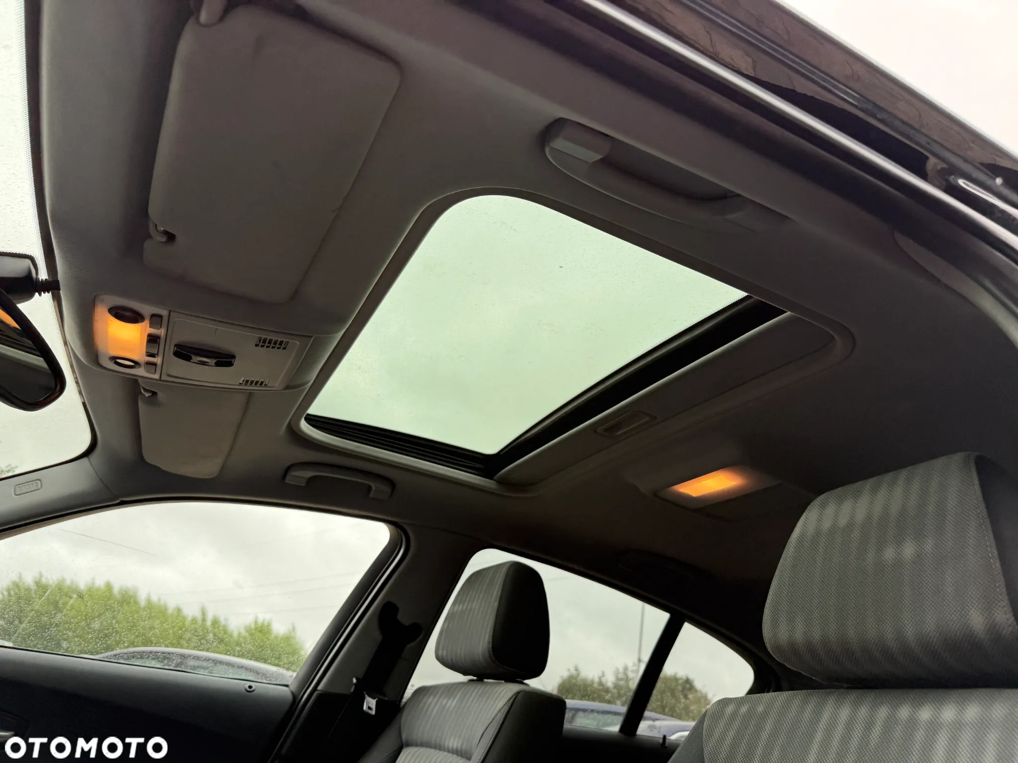 BMW Seria 1 118d - 32