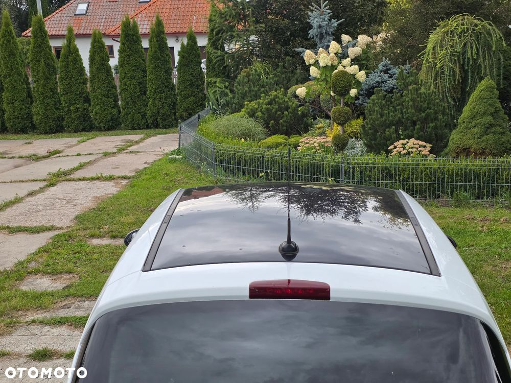 Opel Corsa 1.4 16V Color Edition - 12
